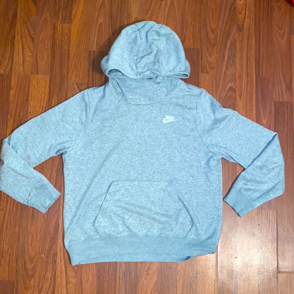 Great Nike hoodie, neck cover